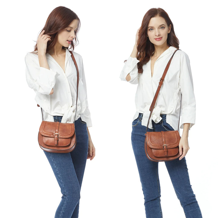 Sac bandoulière tendance pour femme en similicuir, design à rabat sophistiqué.
