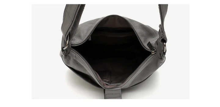 Sac de mode femme, bandoulière en similicuir rouge, grand format, apporte une touche chic à votre quotidien.
