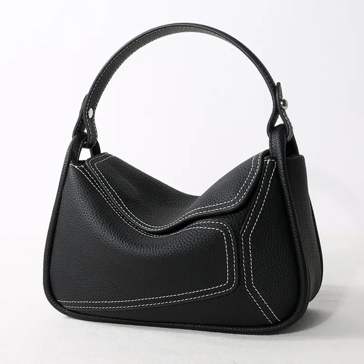 Sac à main femme en cuir véritable marron, type bandoulière, idéal pour un look chic.