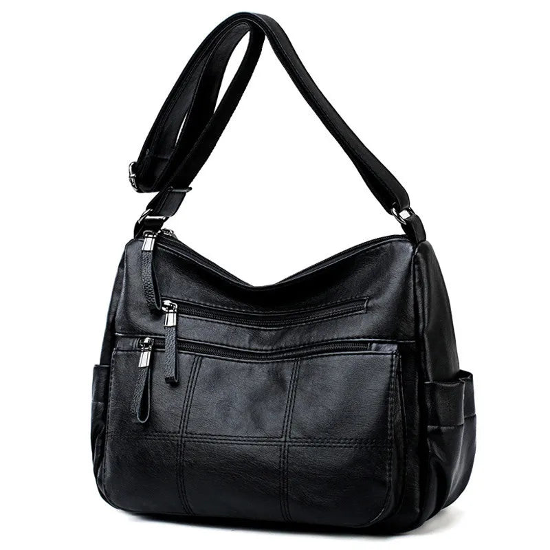 Sac hobo Nexis marron pour femme, grand compartiment, excellent pour transporter vos essentiels.