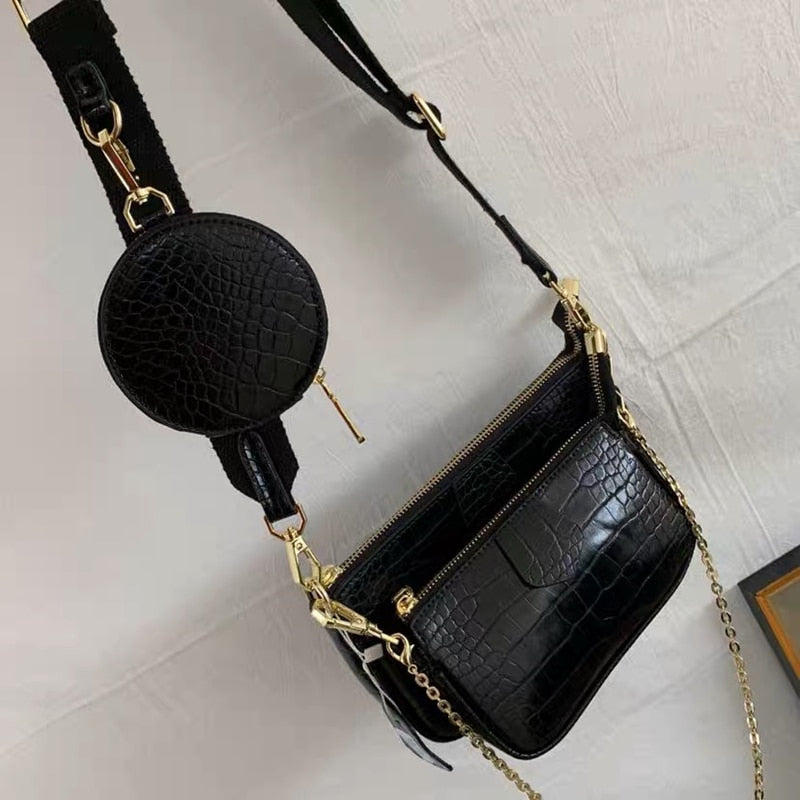 Sac bandoulière femme noir élégant motif croco, porté épaule, rabat simple, similicuir chic