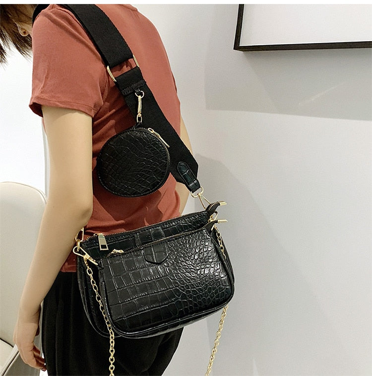 Sac à main femme bandoulière noir motif croco, texture détaillée, parfait pour soirée chic