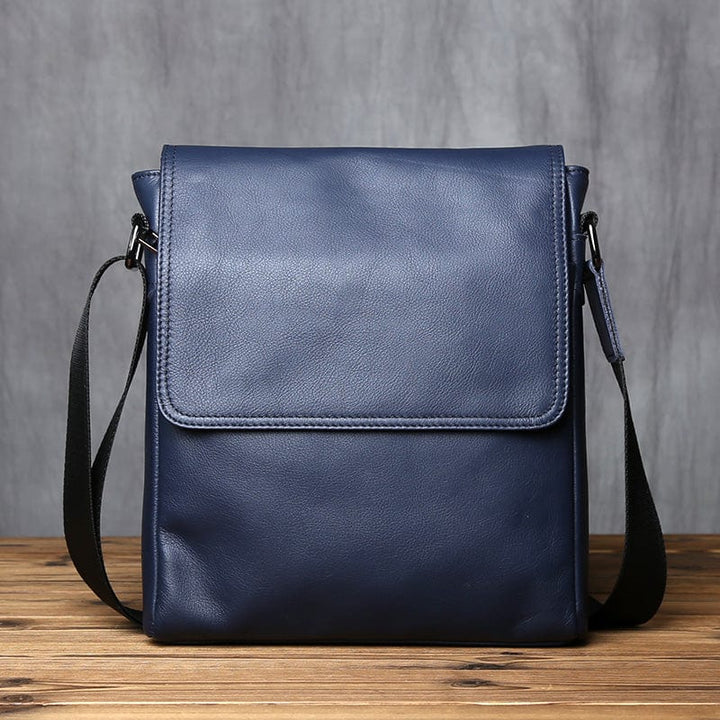 Collection de sacs bandoulière homme en cuir: noir, café, bleu, différentes couleurs disponibles