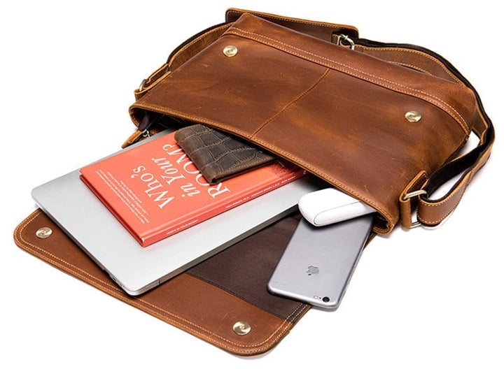 Sac de ville en cuir marron pour homme, bandoulière large pour un confort optimal