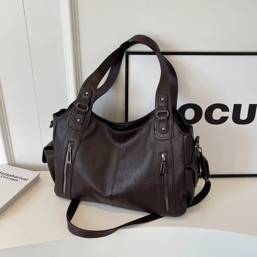 Sac bandoulière chic pour femme, design élégant en cuir végétal, parfait pour la mode.