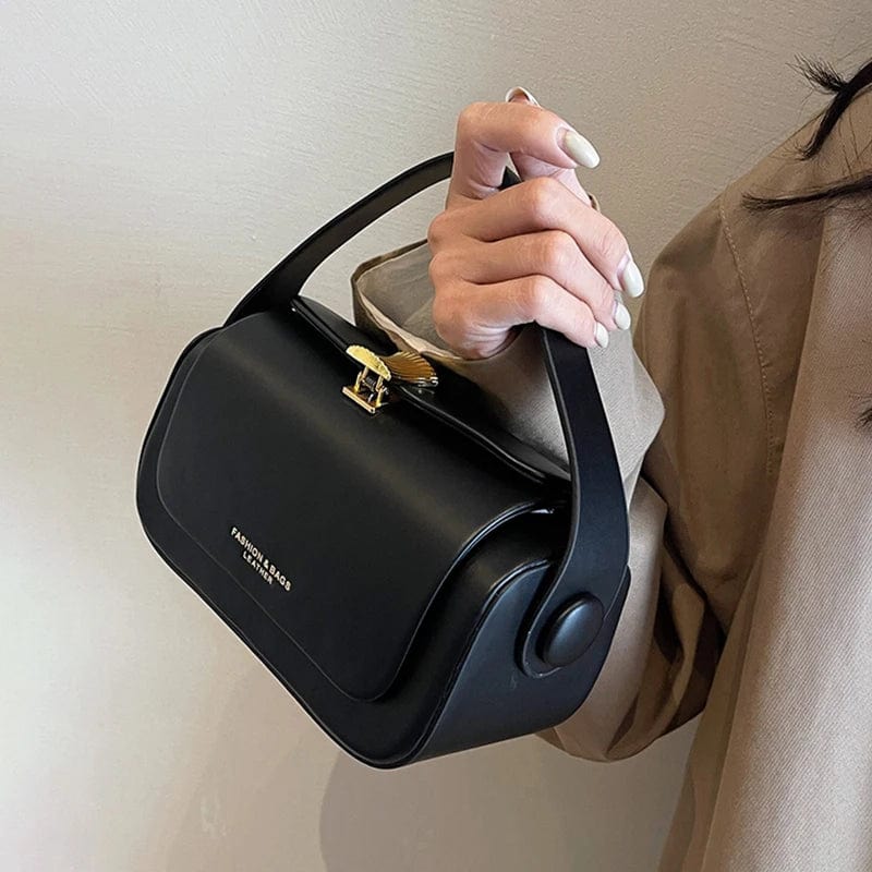 Sac bandoulière élégant femme en cuir PU noir, style mode, avec bandoulière réglable.