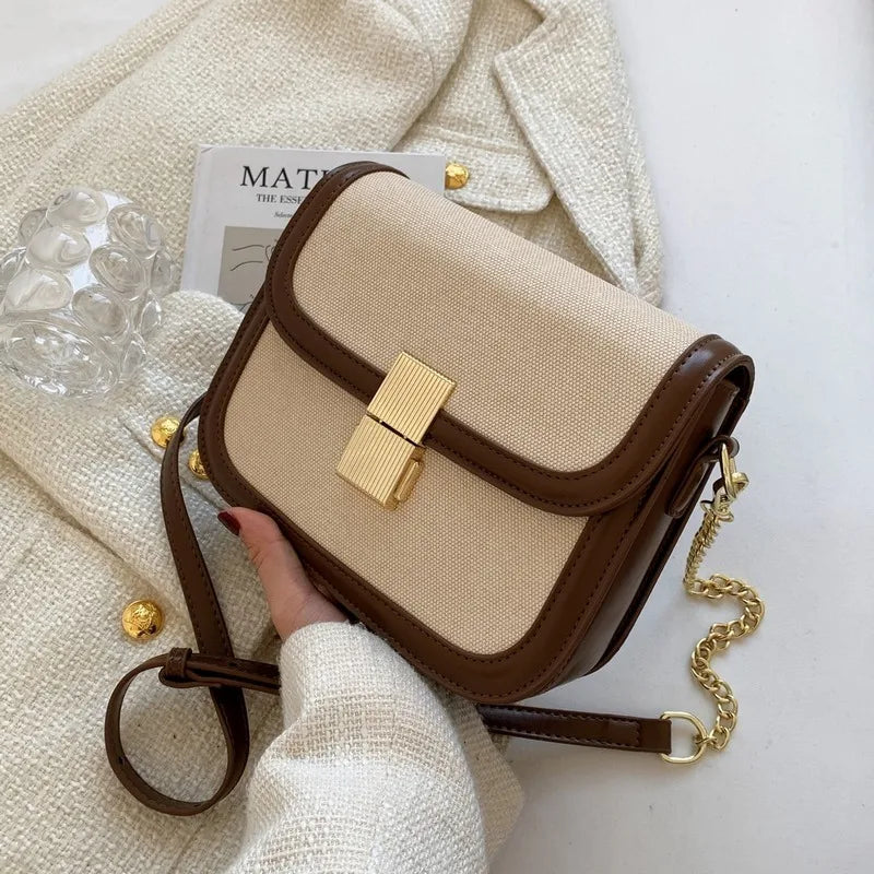 Sac bandoulière élégant femme en toile et cuir synthétique, vue de face, beige-marron, petit sac chic polyvalent