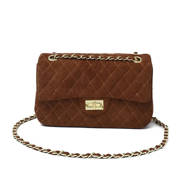 Sac bandoulière femme matelassé avec chaîne, idéal pour soirée chic ou usage quotidien. Accessoire mode.