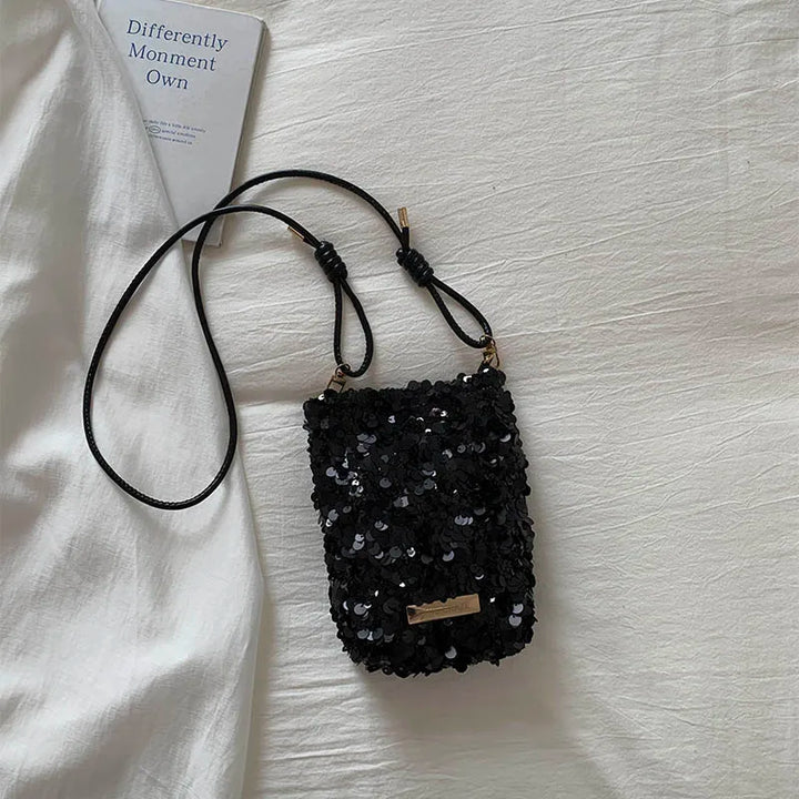 Sac bandoulière écru à paillettes pour femme, idéal soirée, style brillant et chic.