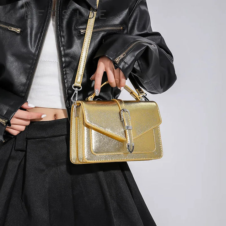 Sac bandoulière Petra élégant doré pour femme, cuir synthétique, accessoire mode chic.