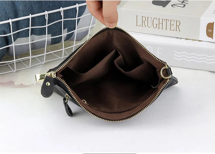 Accessoire de mode: sac bandoulière rectangulaire féminin, idéal pour l'élégance quotidienne.