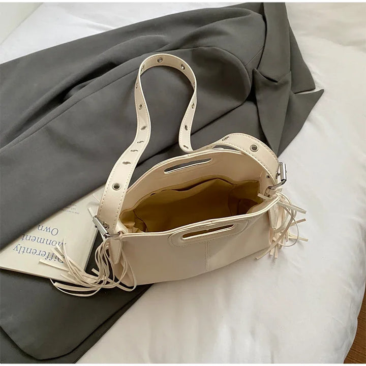 Sac femme polyvalent, tendance et confortable pour un usage quotidien.