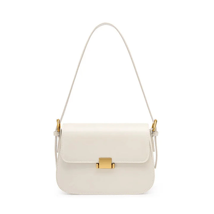 Sac bandoulière femme en cuir vegan. Doux, confortable et élégant, un accessoire de luxe au quotidien.