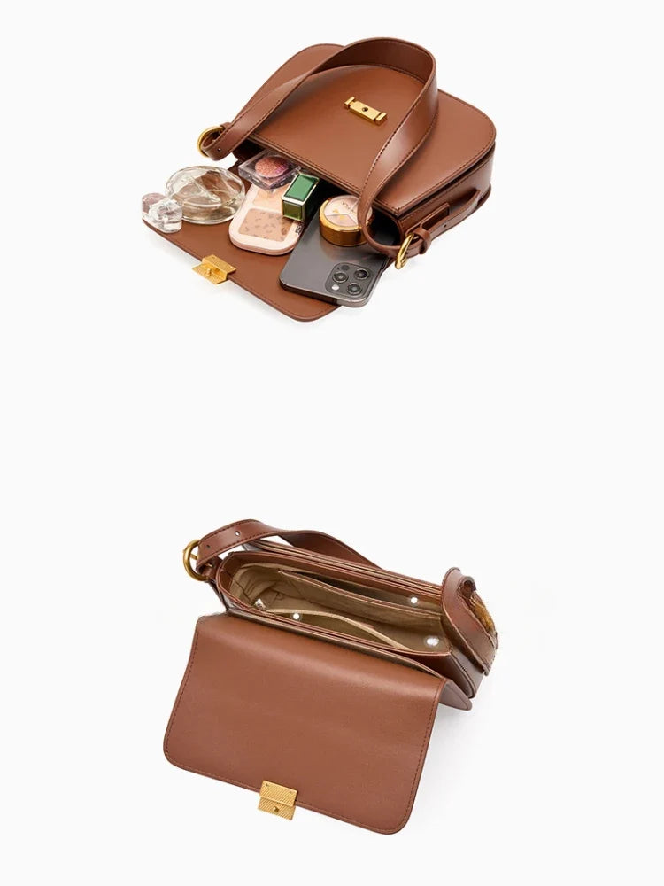Sac bandoulière vegan marron avec détails dorés. Cuir vegan luxe, accessoire élégant pour femme.