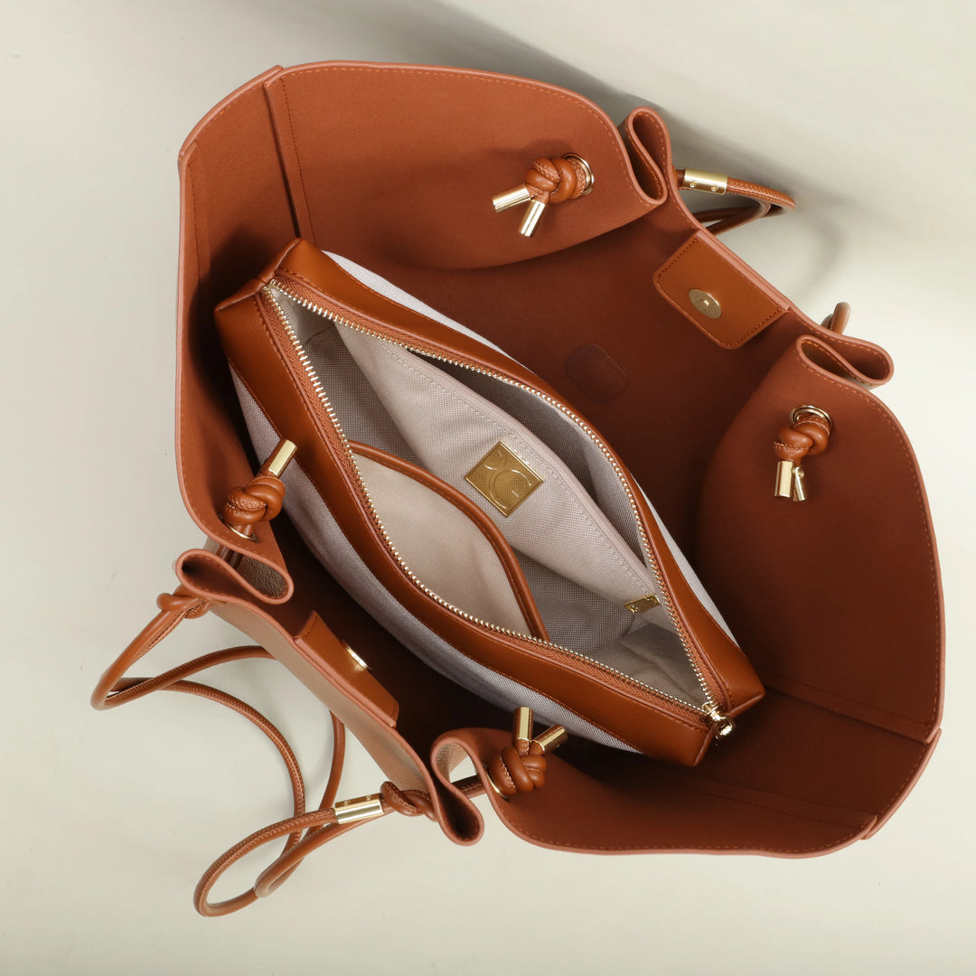 Sac cabas Colette en cuir vegan rouge, un accessoire audacieux pour femme qui dynamise n'importe quelle tenue.