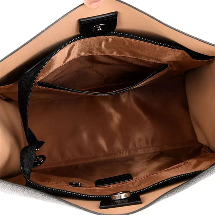 Sac épaule en cuir Gabriela, alliant mode et fonctionnalité, idéal pour les accessoires femme.