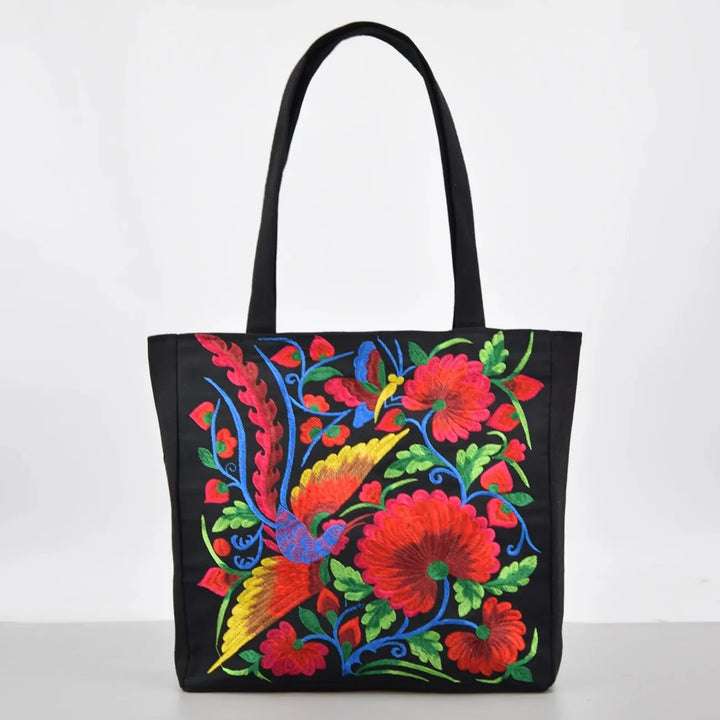 Sac cabas tissu femme élégant, broderies bohèmes de fleurs et d'oiseaux, accessoire grand format.