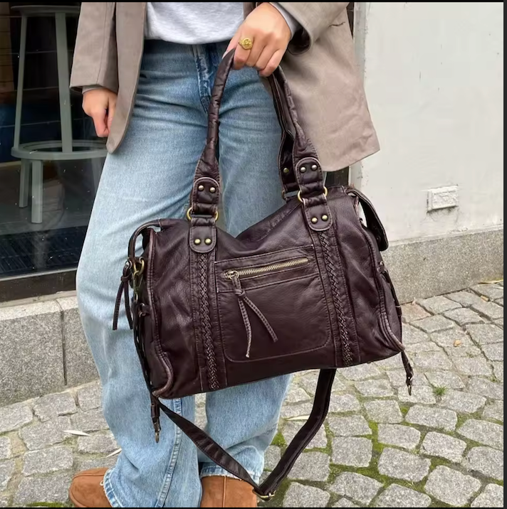 Sac à main cabas chic pour femme en similicuir. Grand et pratique, idéal pour la mode urbaine.