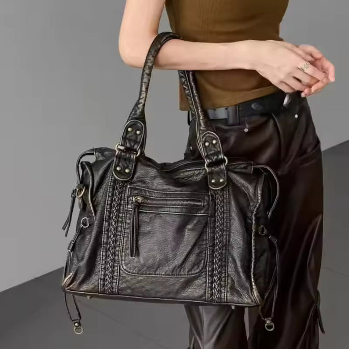 Sac cabas élégant en similicuir pour femme. Grand format avec bandoulière, chic et pratique.