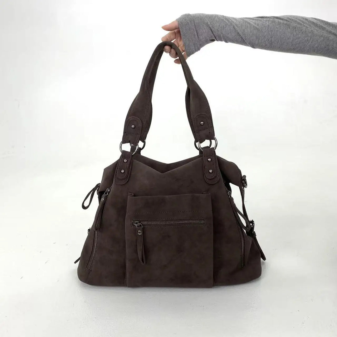 Sac cabas élégant marron pour femme, grand format, pratique pour cours et ville, avec rangements.