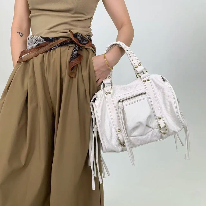 Élégant sac cabas de luxe pour femme, en cuir synthétique de qualité. Parfait pour toutes occasions.