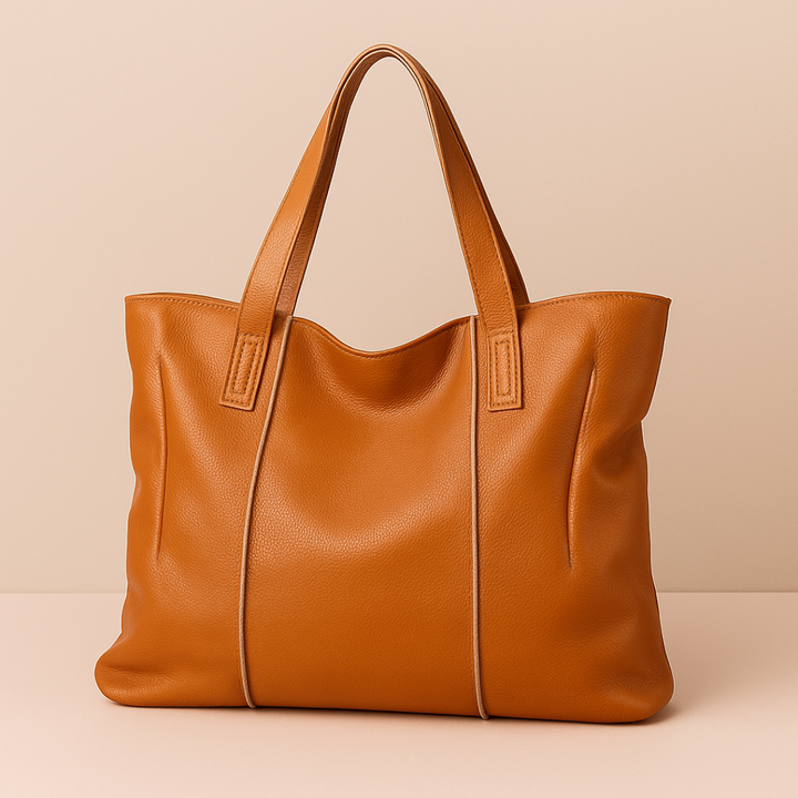 Sac cabas grand format en cuir souple camel avec fermeture zippée, idéal pour femme moderne et élégante.