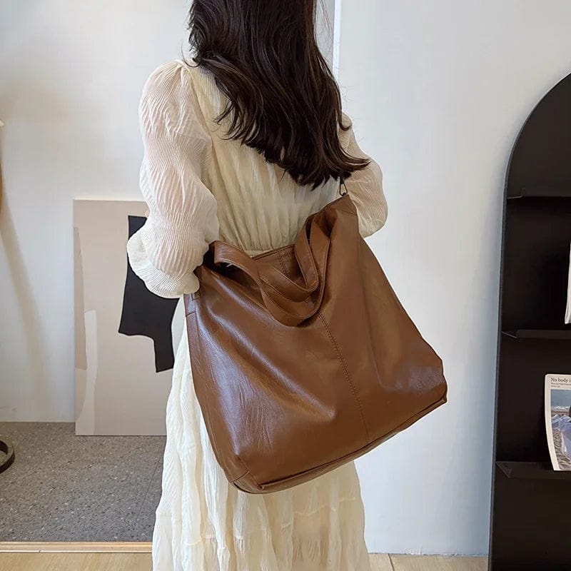 Sac cabas porté épaule, couleur bordeaux, avec bandoulière ajustable pour femme