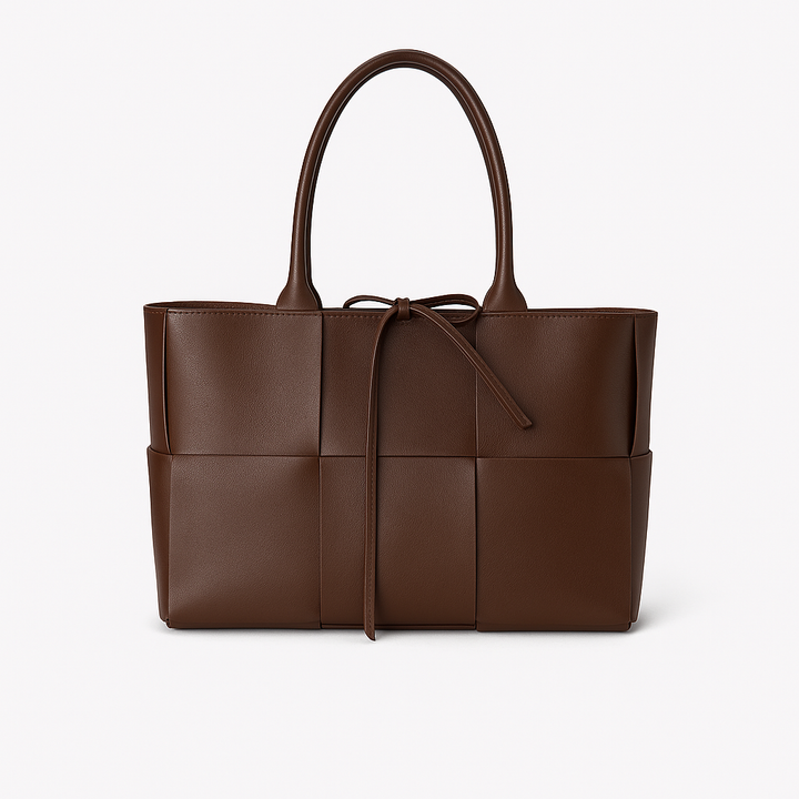 "sac cabas NOXA brun en cuir tressé élégant, design minimaliste pour femmes, parfait pour toute occasion, style urbain"