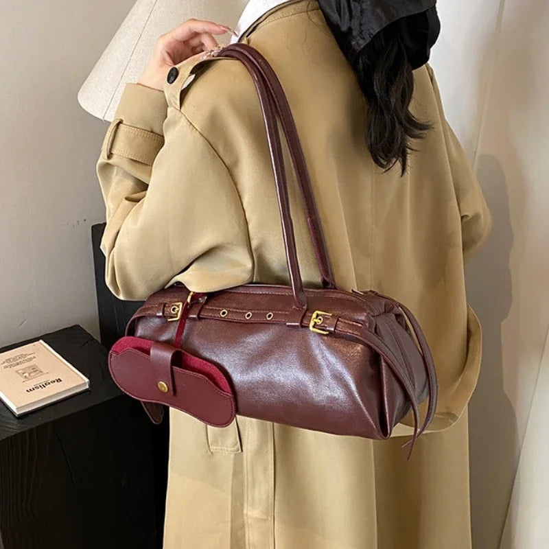 Sac cabas Dhalia marron fonctionnel en similicuir, parfait pour femme, sac épaule tendance et quotidien.