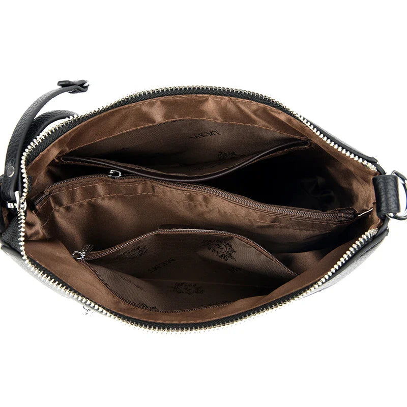 Sac bandoulière Carson, accessoire femme en similicuir raffiné, pour un look élégant et chic.
