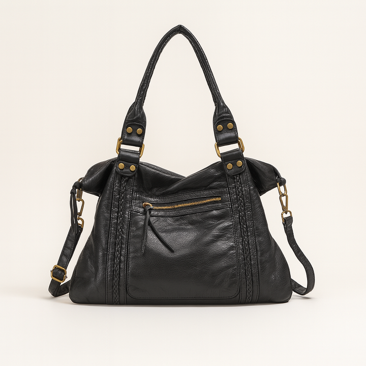 Gros plan sur la texture du cuir synthétique marron du sac de cours vintage pour femme, style rétro authentique.