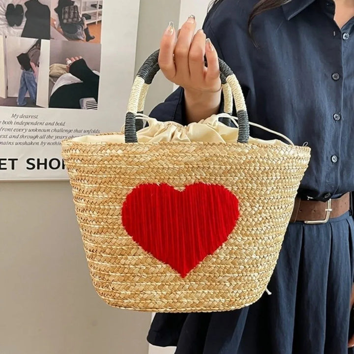 Panier de plage brodé femme, élégant et pratique pour vos journées ensoleillées à la plage.