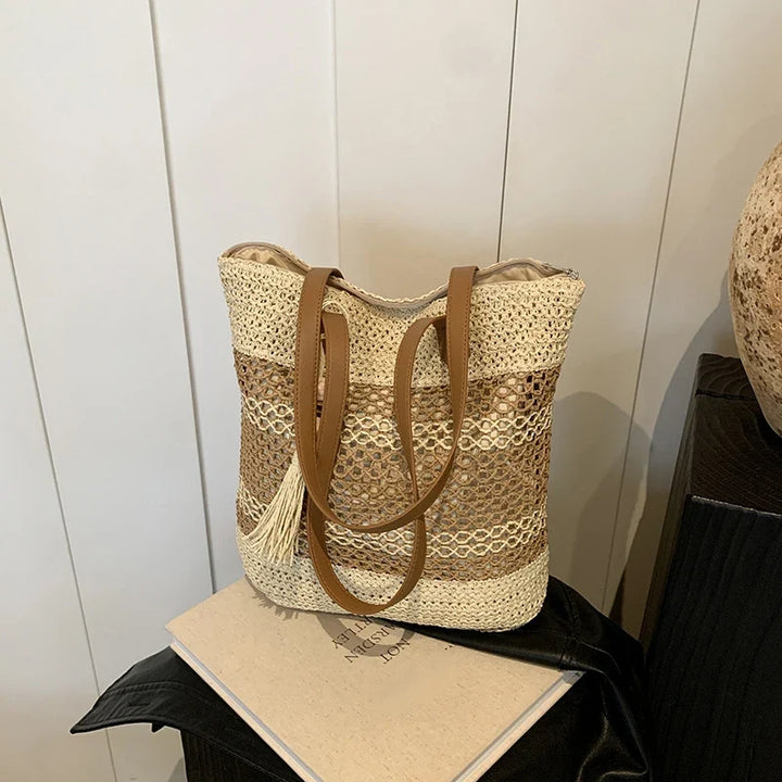 Sac de plage bohème chic pour femme, parfait pour l'été, la plage ou comme fourre-tout élégant.