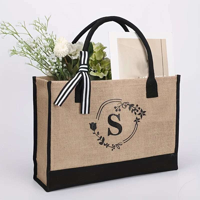 Sac de plage chic en toile de jute, personnalisable pour un style estival.