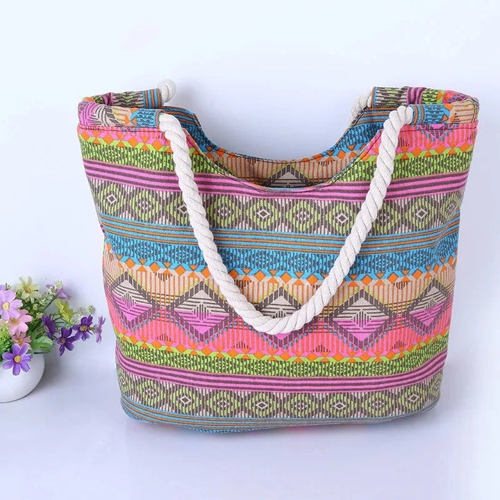 Sac de plage féminin avec motifs ethniques aztèques, idéal pour les vacances d'été et comme accessoire de mode.