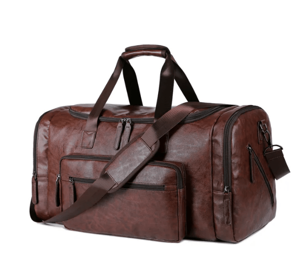 Sac de sport polyvalent en cuir vegan noir, avec bandoulière réglable pour confort.