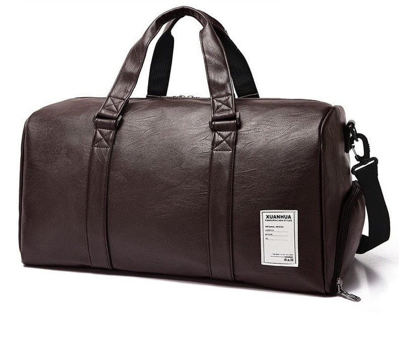 Sac de voyage femme en cuir PU marron, durable, idéal comme bagage à main chic.