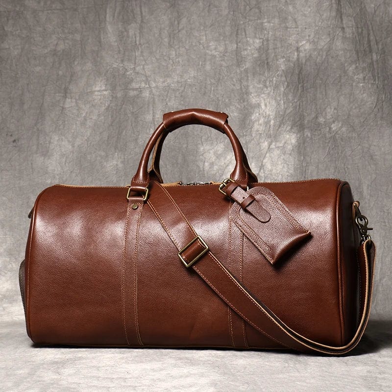 Sac en cuir marron vintage, accessoire de voyage homme, design classique et robuste