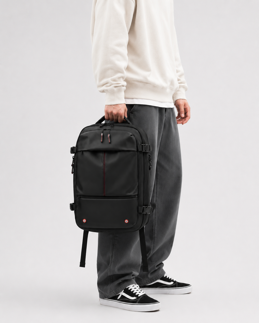 Sac à dos de voyage polyvalent pour week-end ou avion, extensible avec système de compression efficace.
