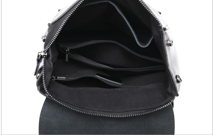Sac à dos moderne en cuir PU, accessoire chic pour femme, style urbain.