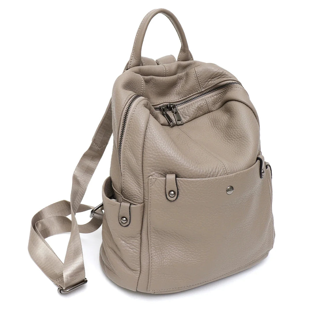 Sac à dos femme élégant en cuir vegan, accessoire de mode pratique pour le quotidien.