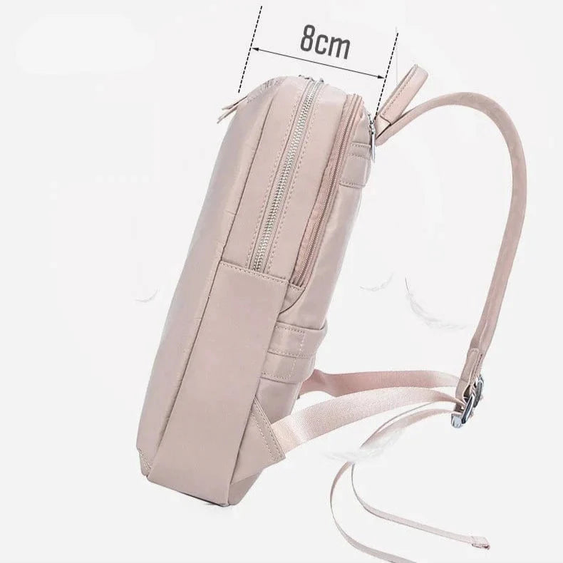 Sac à dos femme élégant, matière nylon de qualité, convient pour ordinateur 14 pouces, look sophistiqué.
