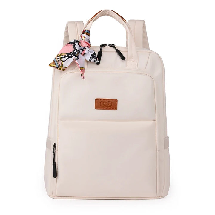 Sac à dos femme moderne et chic, parfait pour transporter ordinateur portable 13 pouces au quotidien avec style.