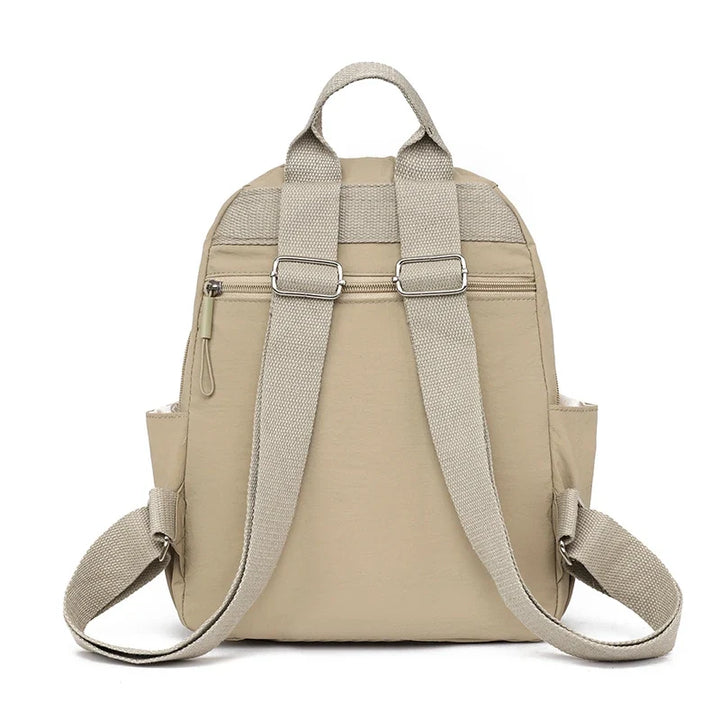 Sac à dos femme idéal pour le quotidien, polyvalent pour le travail et les petites escapades.