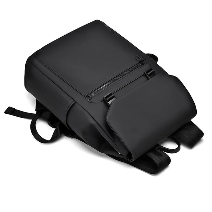 Sac à dos chic et étanche, fabriqué pour durer. Idéal pour le travail, les loisirs et les déplacements en ville.