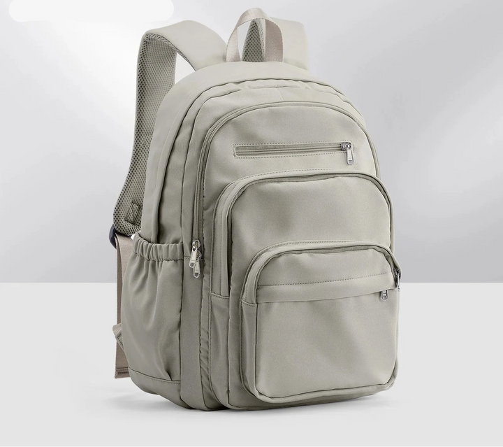 Sac à dos scolaire confortable avec dos ergonomique et bretelles matelassées, conçu pour le transport quotidien au lycée.