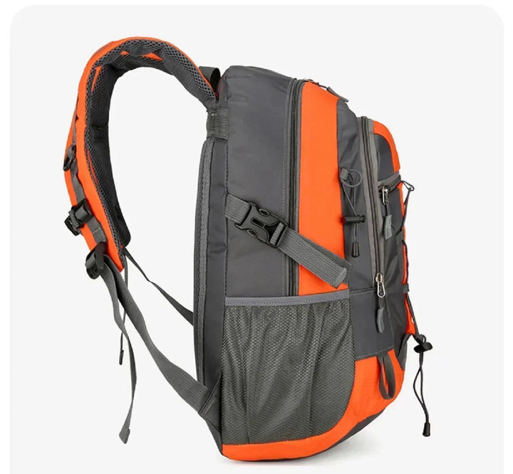 Sac à dos de randonnée femme ergonomique et léger. Confort optimal pour le trek et les longues sorties extérieur.