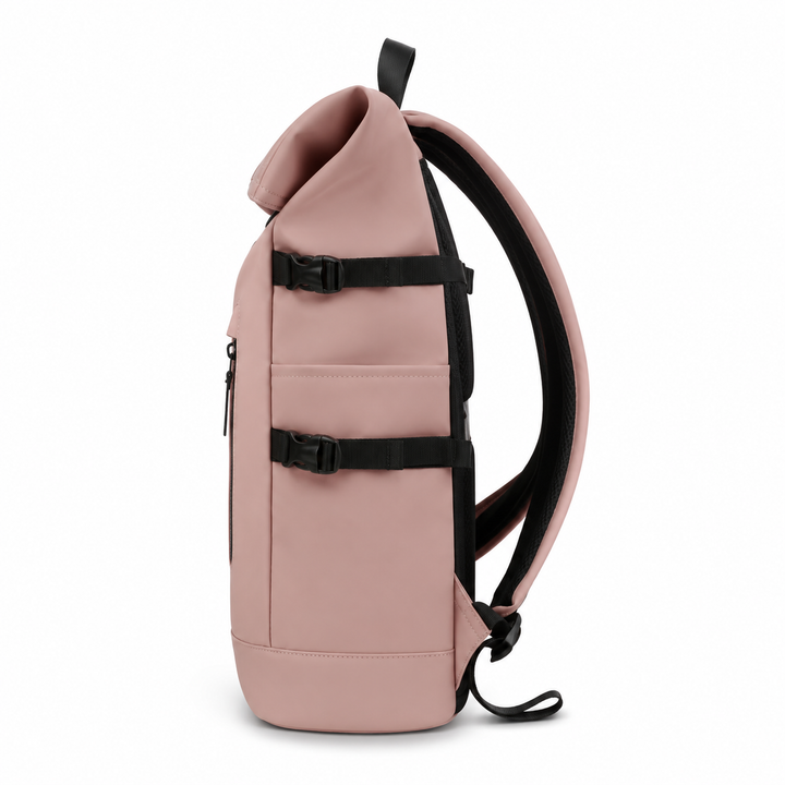 Vue de face d'un sac à dos roll-top noir, design minimaliste urbain, pratique pour l'université.