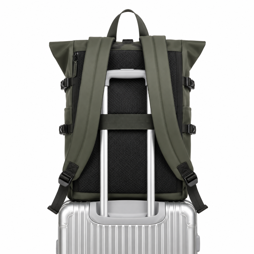 Sac à dos roll-top design unisexe et moderne, polyvalent pour ville, bureau ou voyage.