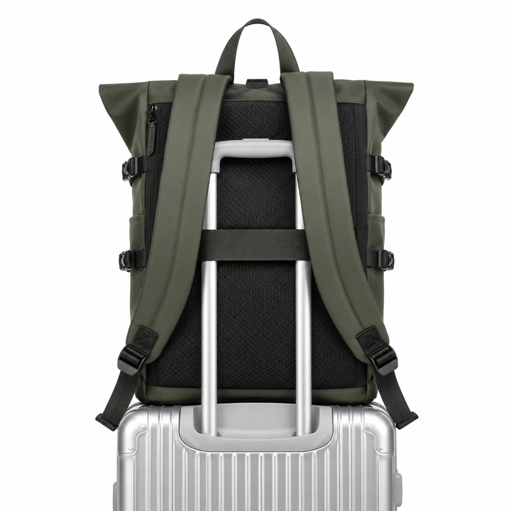 Sac à dos roll-top design unisexe et moderne, polyvalent pour ville, bureau ou voyage.